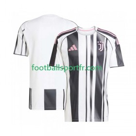Tenue Juventus Domicile 2025-2026 Maillot de Foot